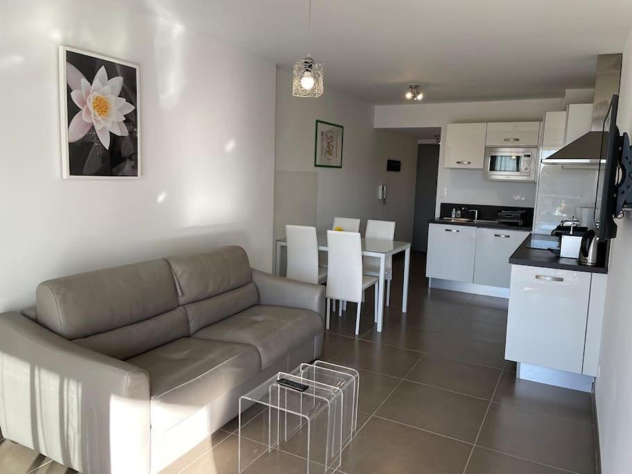 17 - Appartement Neuf, Parking Terrasse Et Jolie Vue Bandol Exterior foto